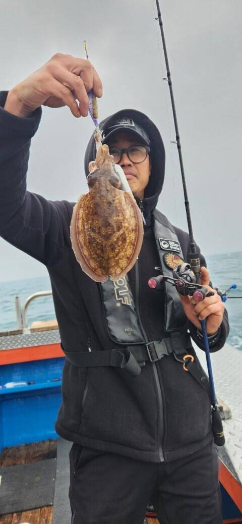 21년신조선22인승제주에이스호16석운영 2월11일갑오징어조황입니다 (조황조행기 - 바다선상조황)