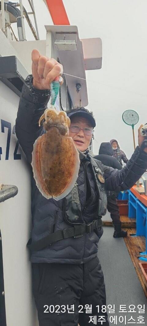 21년 신조선22인승제주에이스호18일갑오징어조황입니다 (조황조행기 - 바다선상조황)