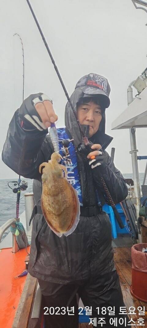 21년 신조선22인승제주에이스호18일갑오징어조황입니다 (조황조행기 - 바다선상조황)