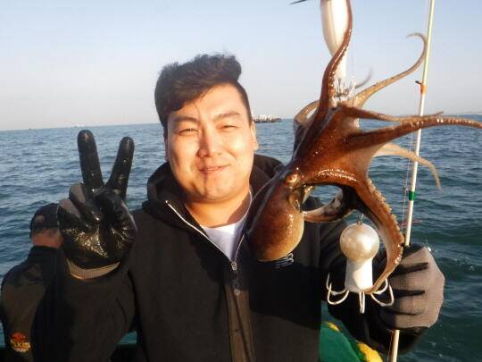 ★´″°인천심해먼바다 쭈꾸미갑오징어 선상낚시 매일출항 (조황조행기 - 바다선상조황)