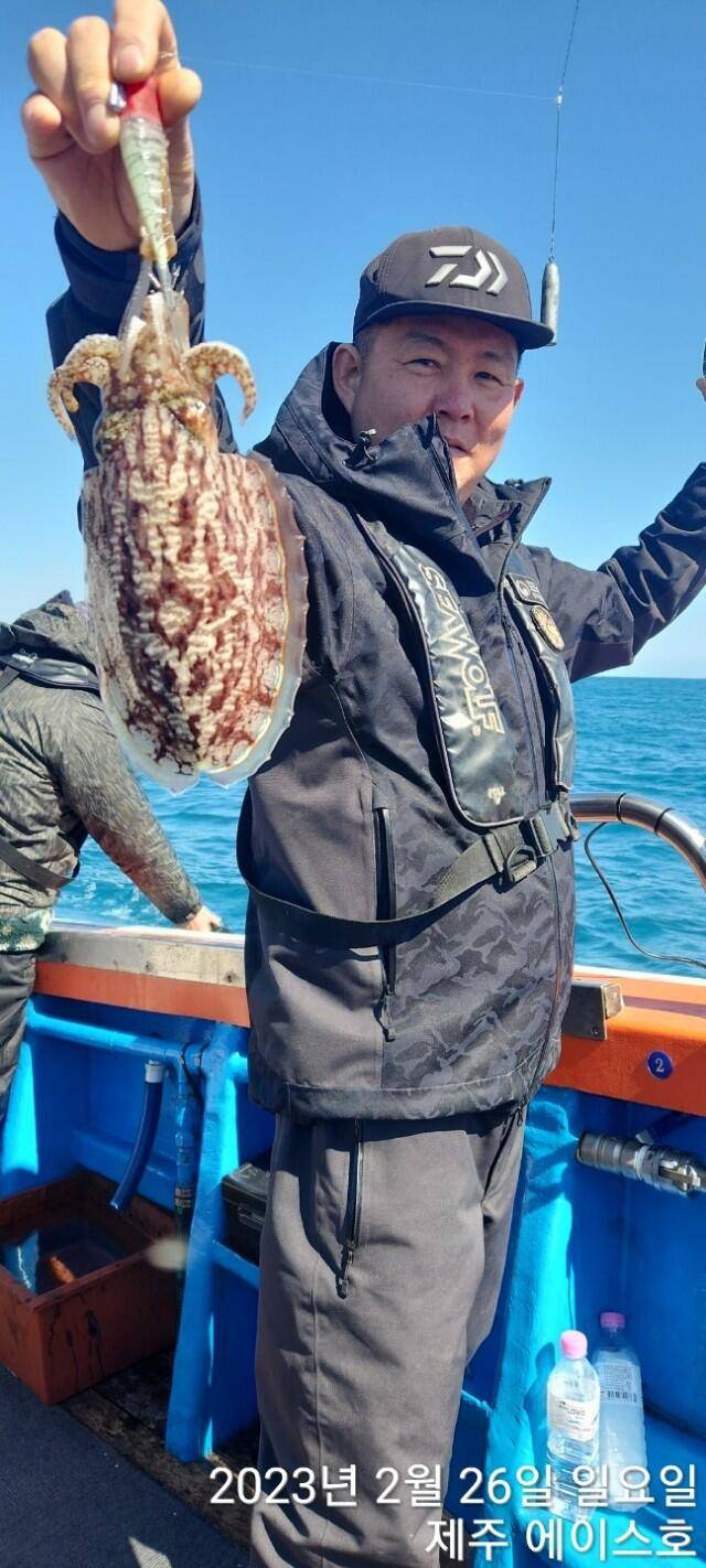 제주에이스호26일갑오징어조황입니다 (조황조행기 - 바다선상조황)