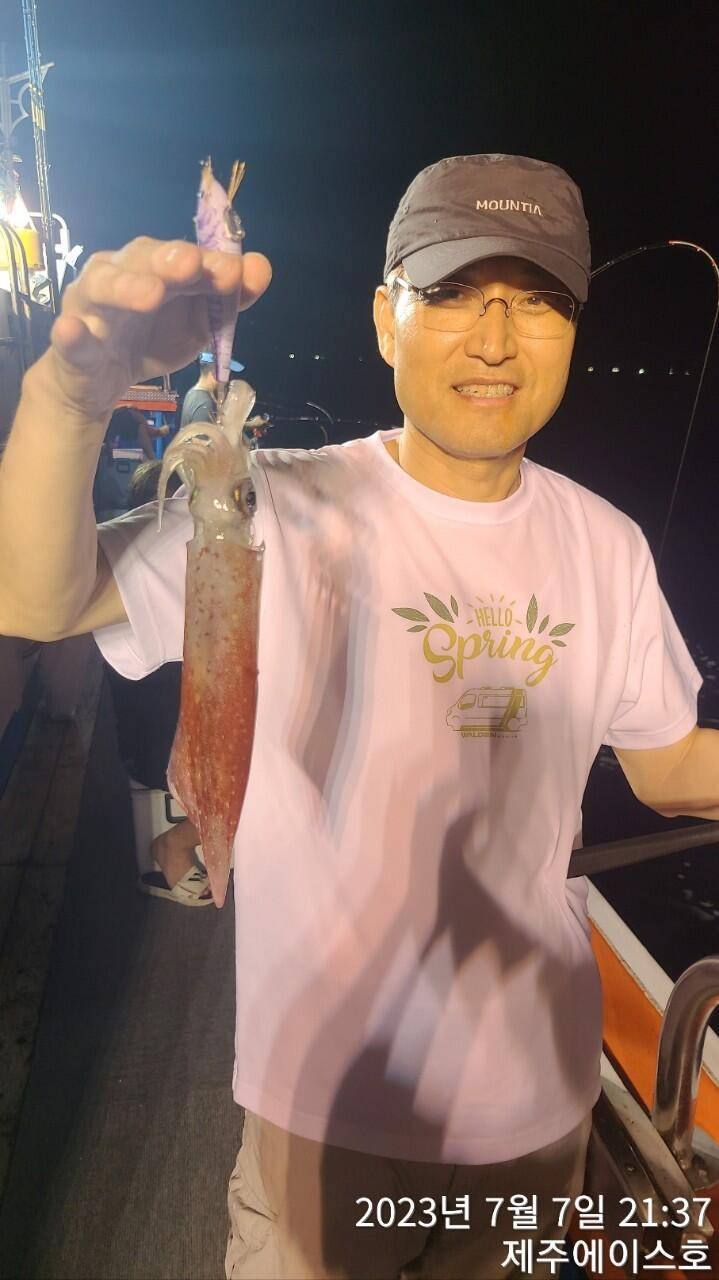 제주에이스호7월7일 한치조황입니다 (조황조행기 - 바다선상조황)