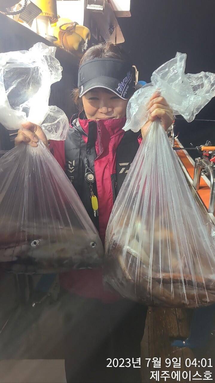 제주에이스호8일한치조황입니다 (조황조행기 - 바다선상조황)