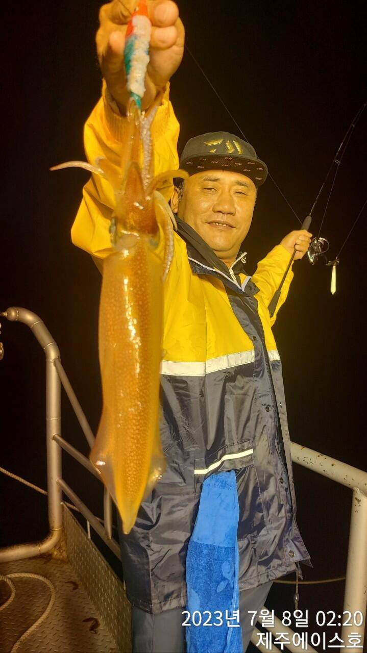 제주에이스호7월7일 한치조황입니다 (조황조행기 - 바다선상조황)