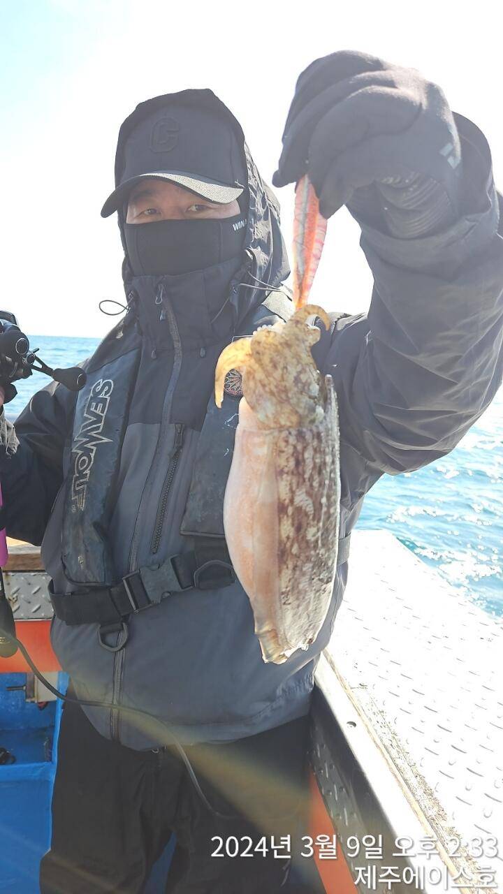 제주에이스호9일갑이조황입니다문의0103548347201038603472 (조황조행기 - 바다선상조황)