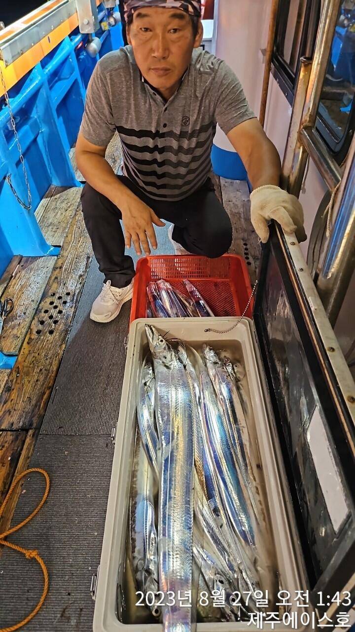 제주에이스호26갈치조황입니다문의0103548347201038603472 (조황조행기 - 바다선상조황)