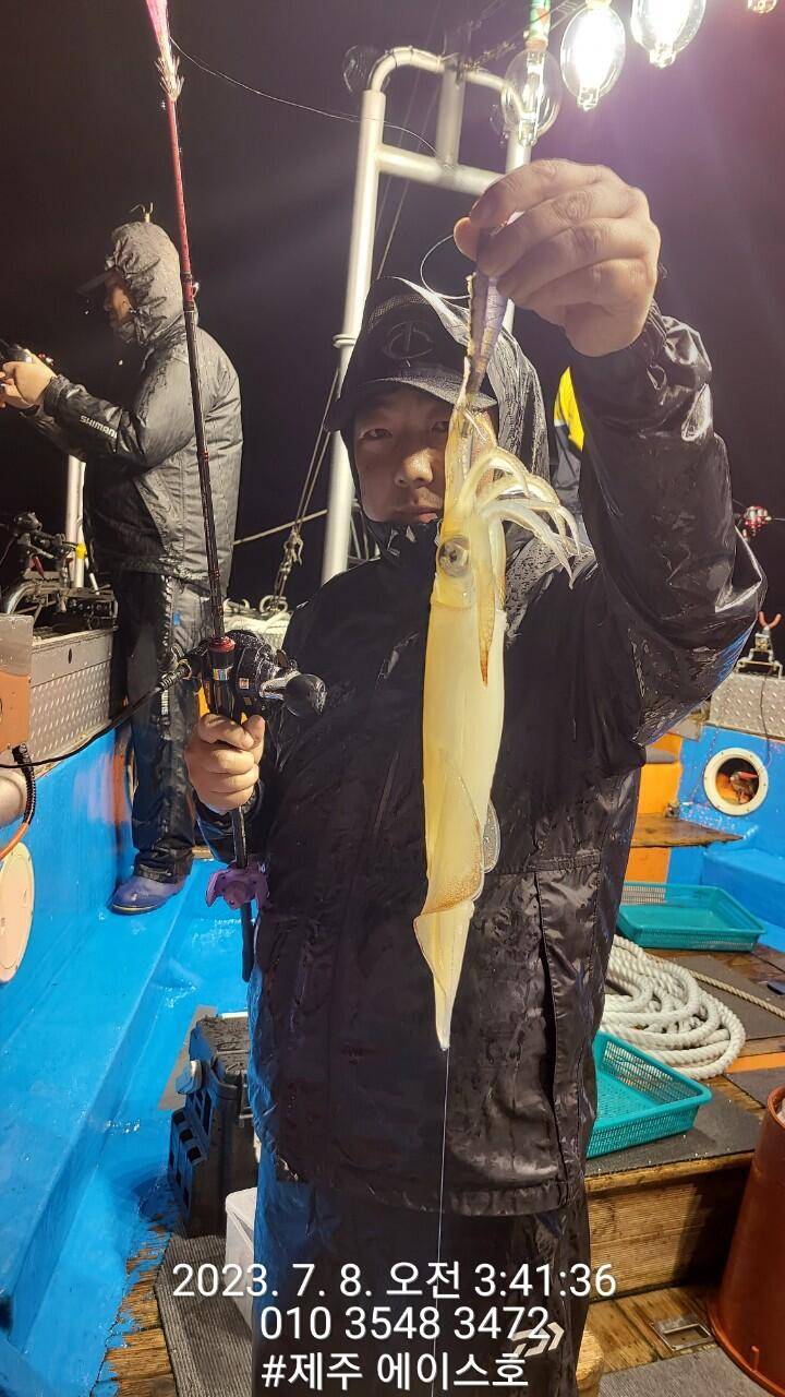제주에이스호7월7일 한치조황입니다 (조황조행기 - 바다선상조황)