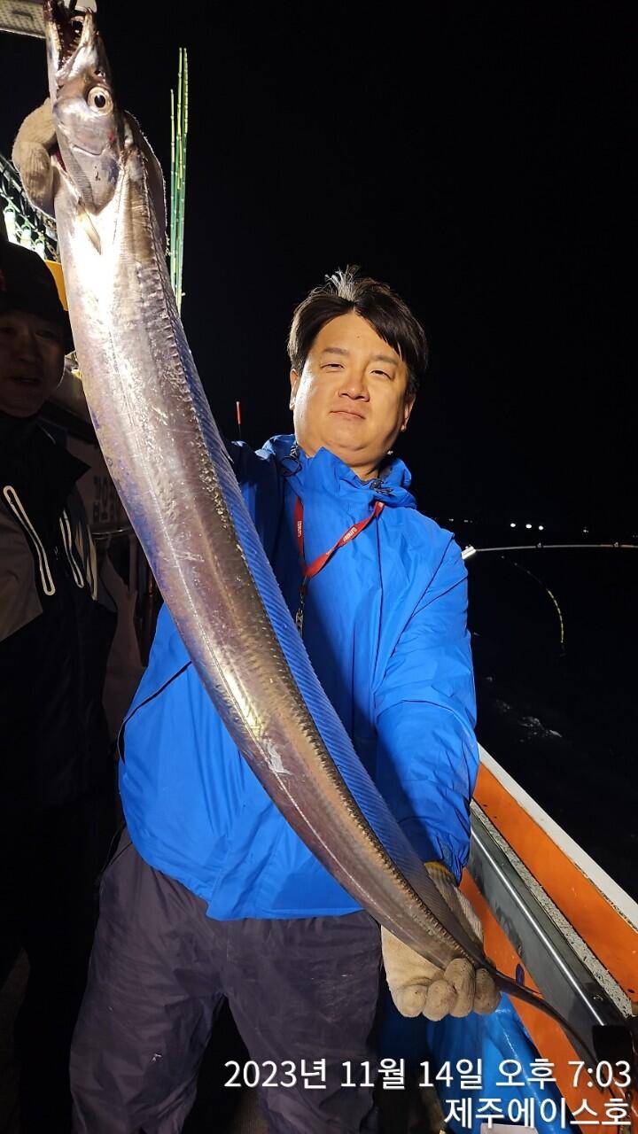제주에이스호14일갈치조황입니다문의0103548347201038603472 (조황조행기 - 바다선상조황)