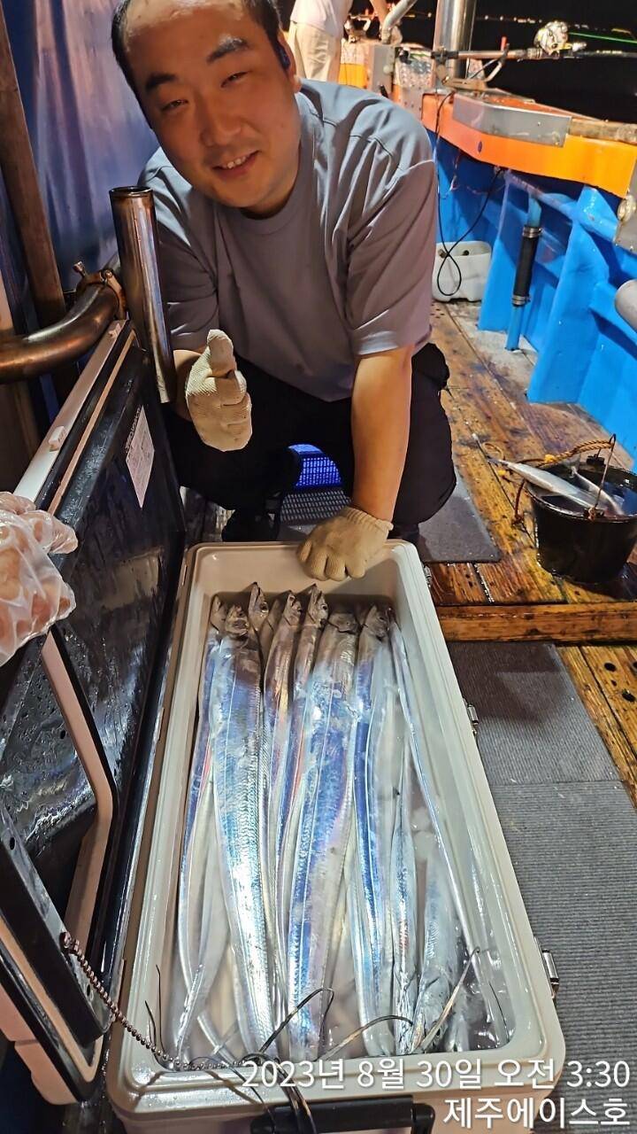 제주에이스호29일갈치조황입니다 문의0103548347201035483472 (조황조행기 - 바다선상조황)