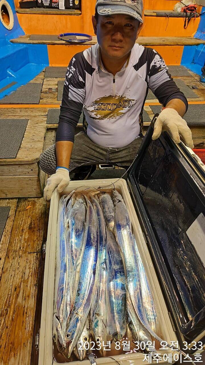 제주에이스호29일갈치조황입니다 문의0103548347201035483472 (조황조행기 - 바다선상조황)