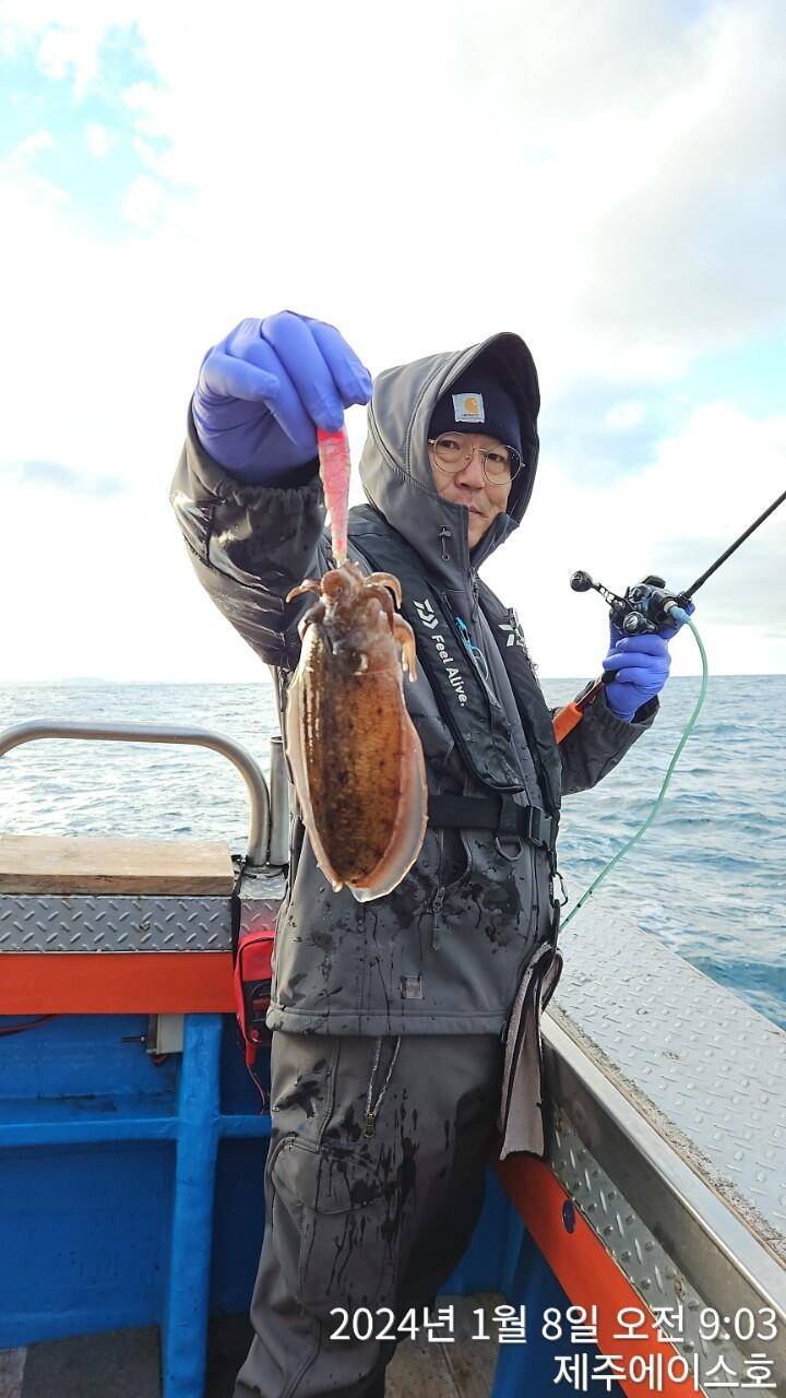 제주에이스호8일갑돌이조황입니다문의0103548347201038603472 (조황조행기 - 바다선상조황)