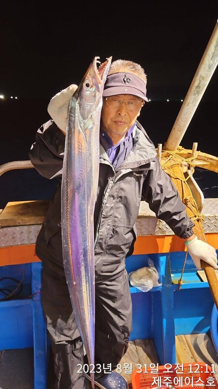 제주에이스호30일갈치조황입니다문의0103548347201038603472 (조황조행기 - 바다선상조황)