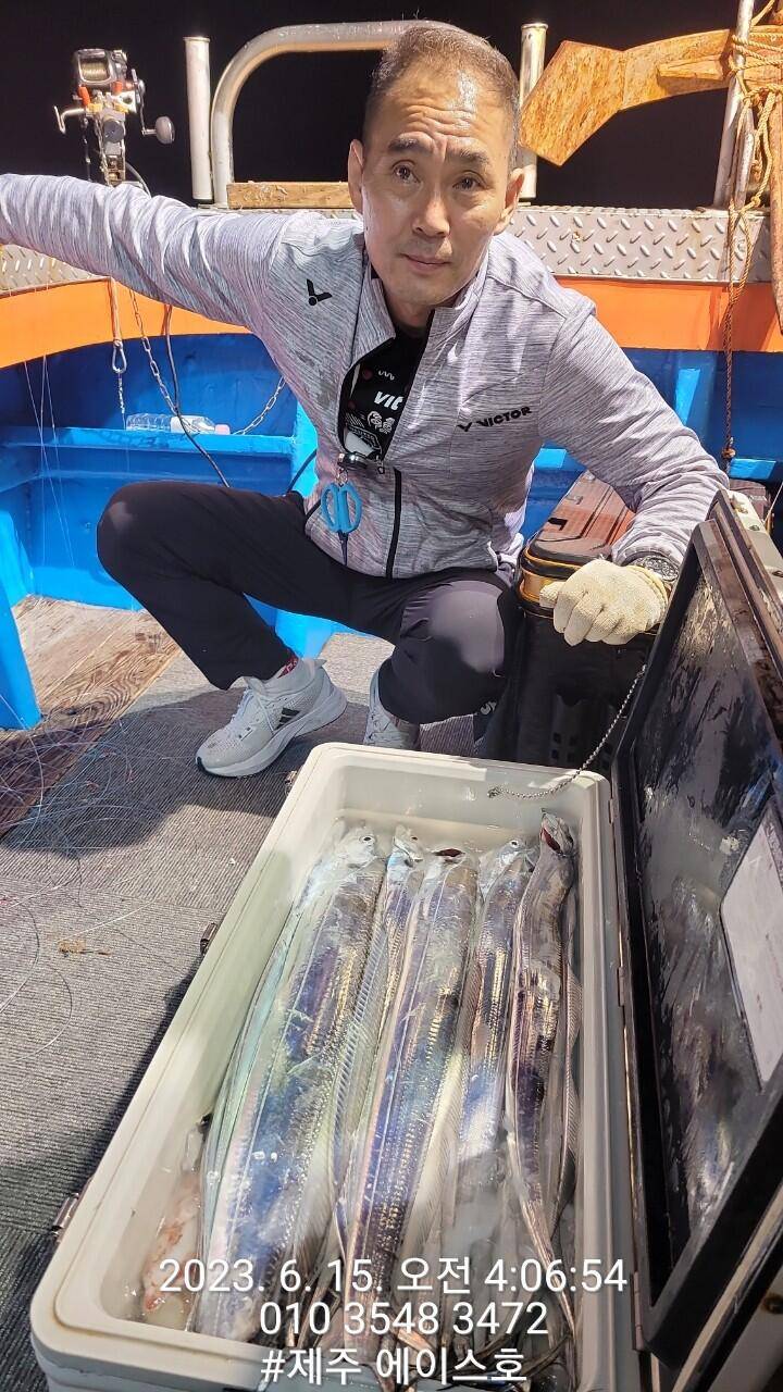 제주에이스호14일대갈치조황입니다전좌석봉돌투승기장착무료이용 (조황조행기 - 바다선상조황)