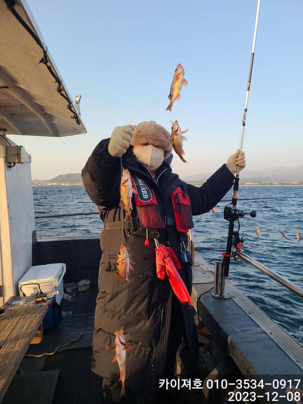 8일오전도 줄줄이 열기 타작 입니다 (조황조행기 - 바다선상조황)