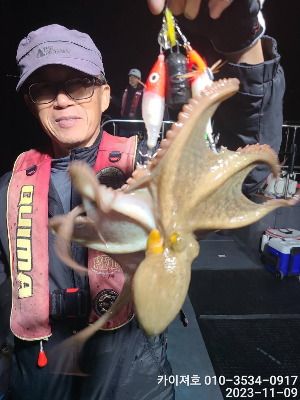 9일 카이져 돌문어 씨알 끝장 초보도 전원히트 (조황조행기 - 바다선상조황)