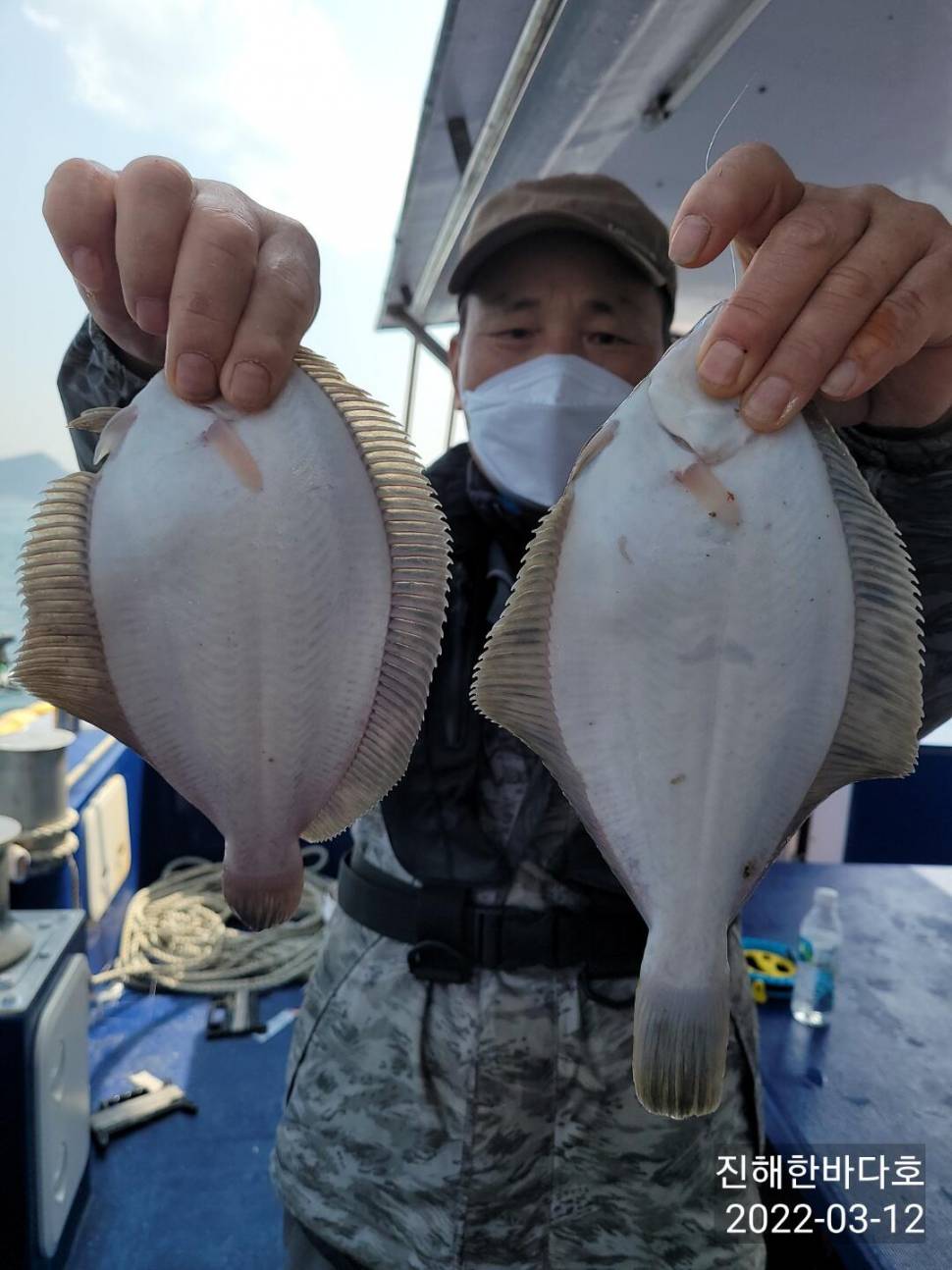 오늘도 굵직굵직 왕도다리 쌍걸이에 연이은 히트로 신나게 열낚 즐낚 하고왔습니다0 (조황조행기 - 바다선상조황)