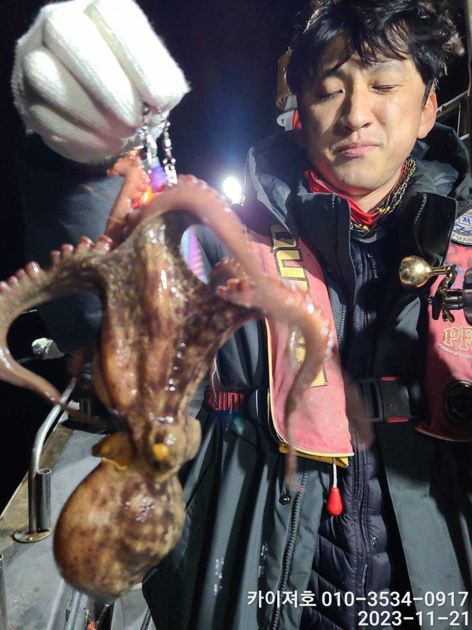 21일 카이져 돌문어 조황 씨알이 끝내줘요 (조황조행기 - 바다선상조황)