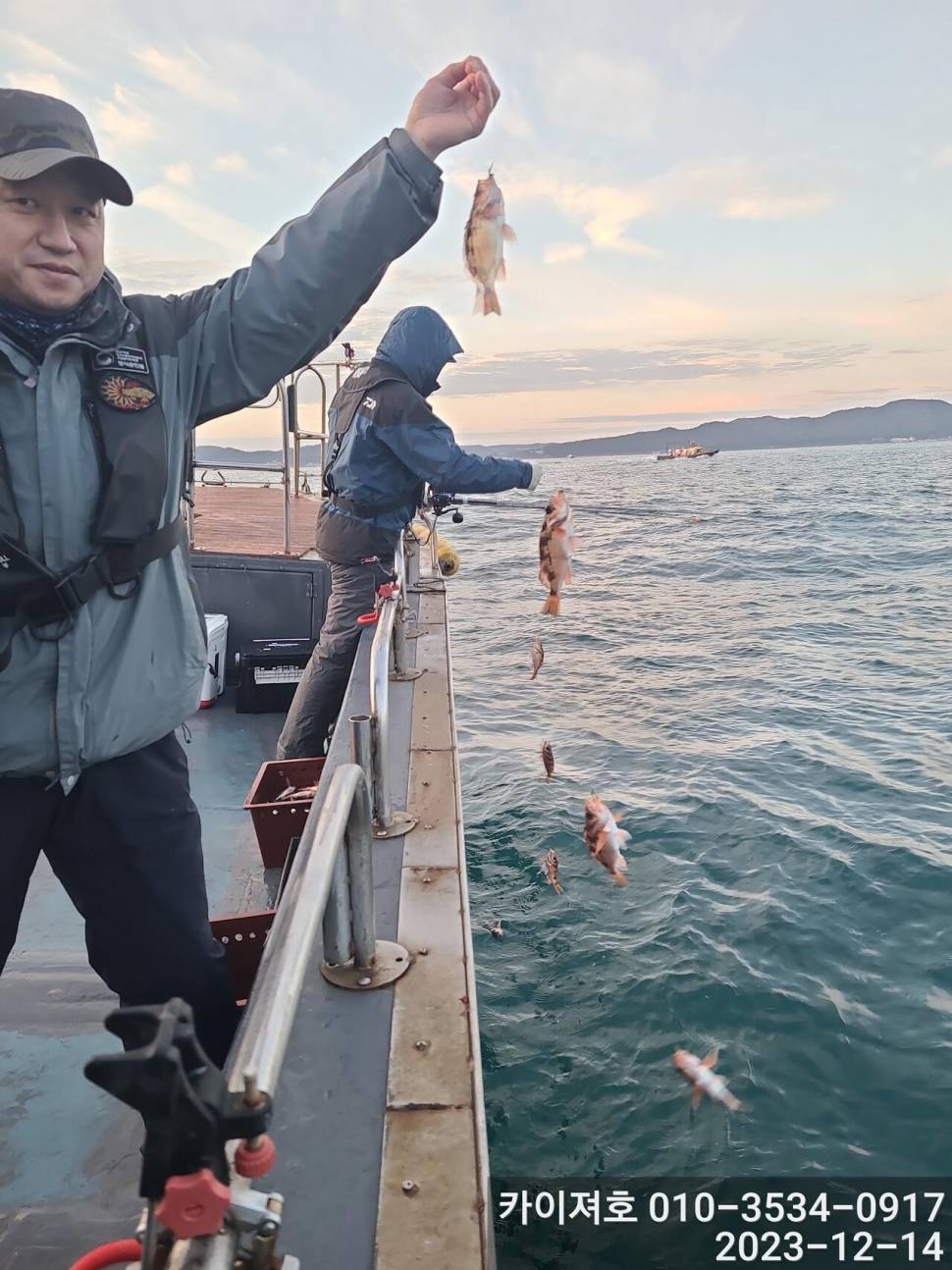 14일오전 줄줄아 볼락열기 꽃이 활짝 (조황조행기 - 바다선상조황)