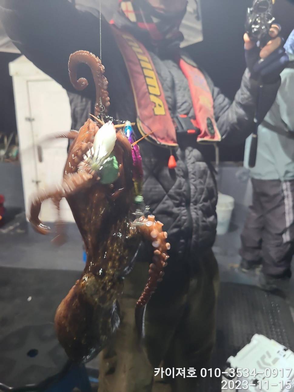 15일 카이져 야간 돌문어 씨알굿 오늘도 역시 (조황조행기 - 바다선상조황)