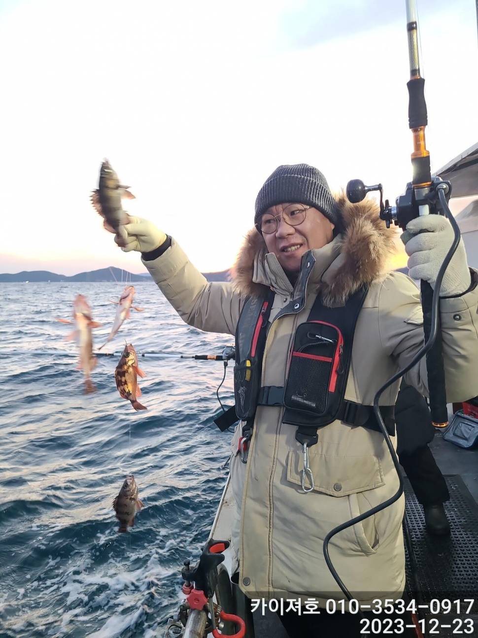 23일 오후 줄줄이 열기 볼락 타작 (조황조행기 - 바다선상조황)