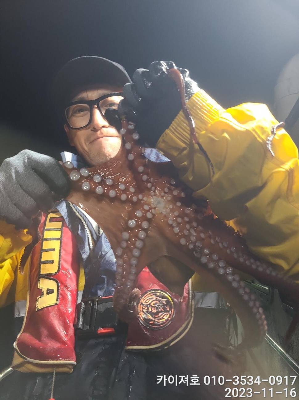 카이져호 오전 삼치방어 오후 돌문어 내일 월부터 출항 (조황조행기 - 바다선상조황)