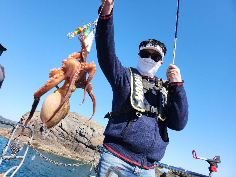 돌문어 원도권 키로오버 조황입니다 (조황조행기 - 바다선상조황)