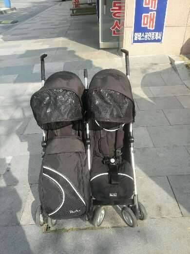 쌍둥이 유모차 팝니다 (중고장터 - 비낚시용품)
