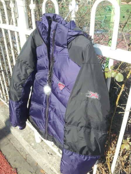 동절기낚시용점퍼를 낚시대로 (중고장터 - 비낚시용품)