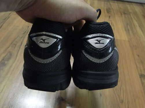 리복260미즈노260런닝화 팝니다 (중고장터 - 비낚시용품)