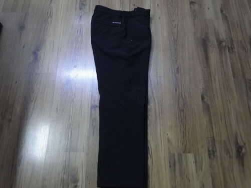 아식스255260나이키260265르꼬끄250런닝화블랙야크바지32팝니다 (중고장터 - 비낚시용품)