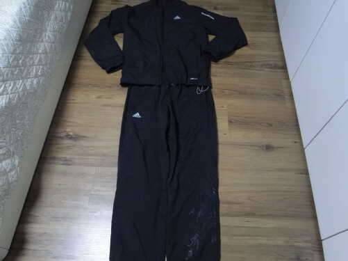 네파자켓100과 아디다스츄리닝1벌100팝니다 (중고장터 - 비낚시용품)