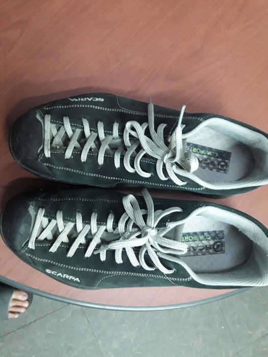 명품 가죽 쎄무 scarpa 스니커즈 275280 (중고장터 - 비낚시용품)