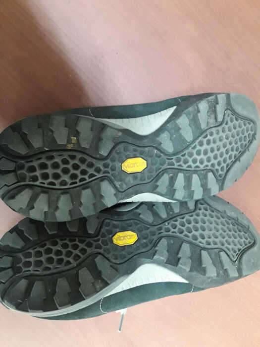 명품 가죽 쎄무 scarpa 스니커즈 275280 (중고장터 - 비낚시용품)