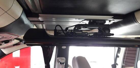 24인치 12v 차량용 티비 (중고장터 - 비낚시용품)