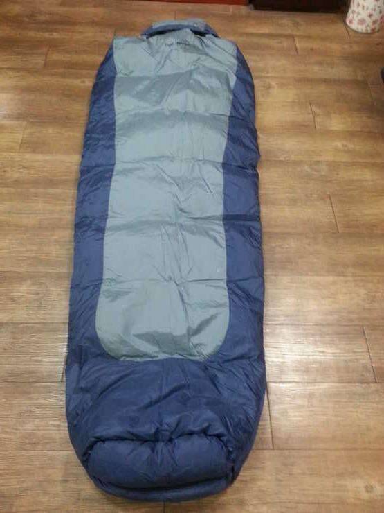 침낭 오리털 팝니다 (중고장터 - 비낚시용품)