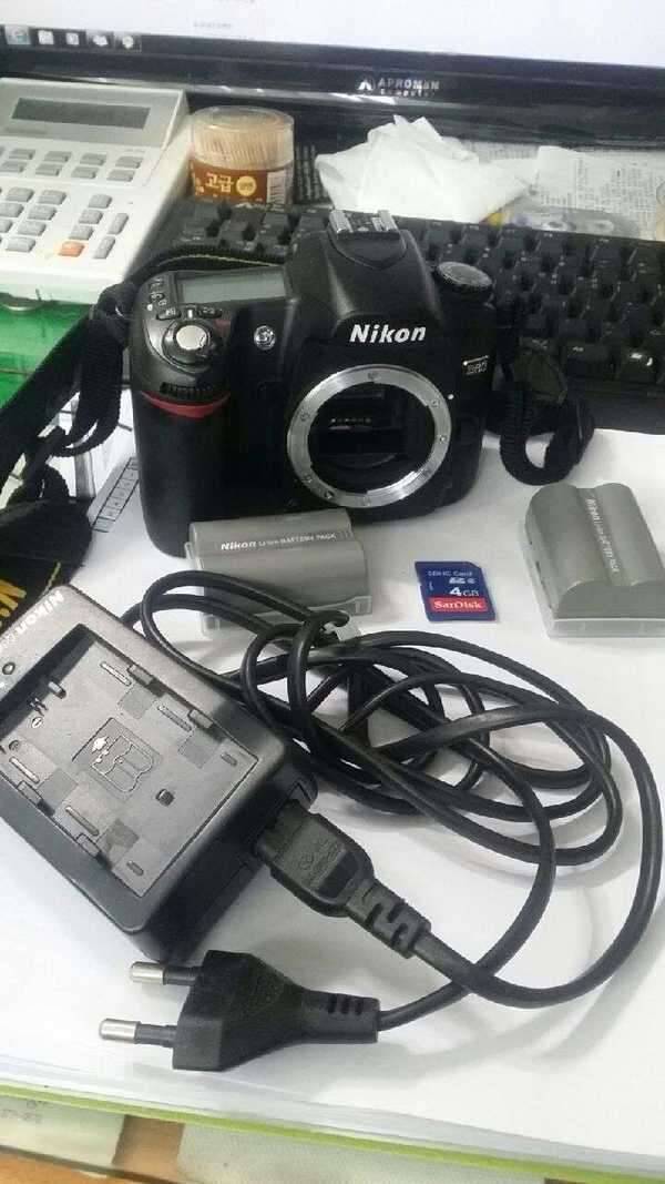 니콘 D80 바디만 판매합니다 (중고장터 - 비낚시용품)