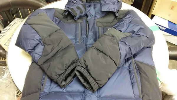 칸투칸 충전량375g 헤비 다운 115사이즈 신품 입니다 (중고장터 - 비낚시용품)