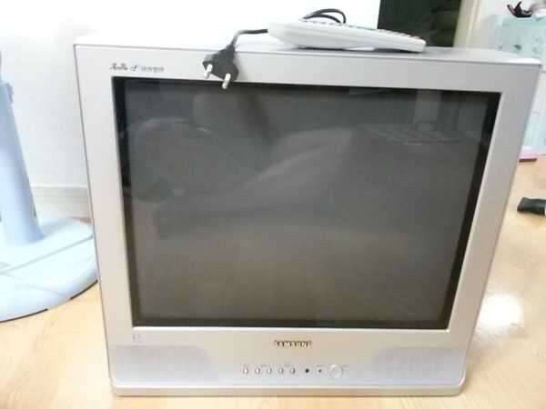 오래된TV (중고장터 - 비낚시용품)