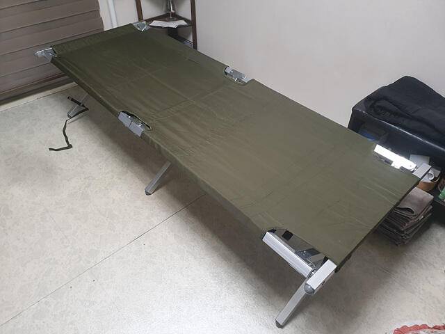 삼일정공 야전침대 (중고장터 - 비낚시용품)