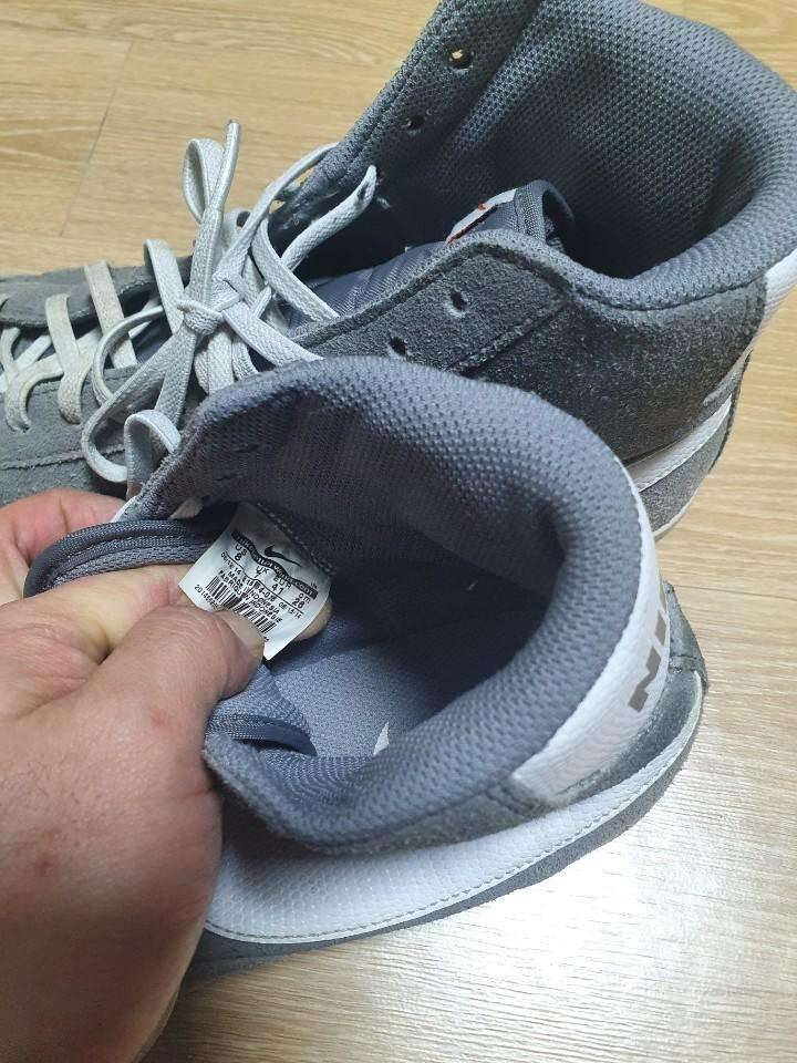 나이키 에어조던 240mm (중고장터 - 비낚시용품)