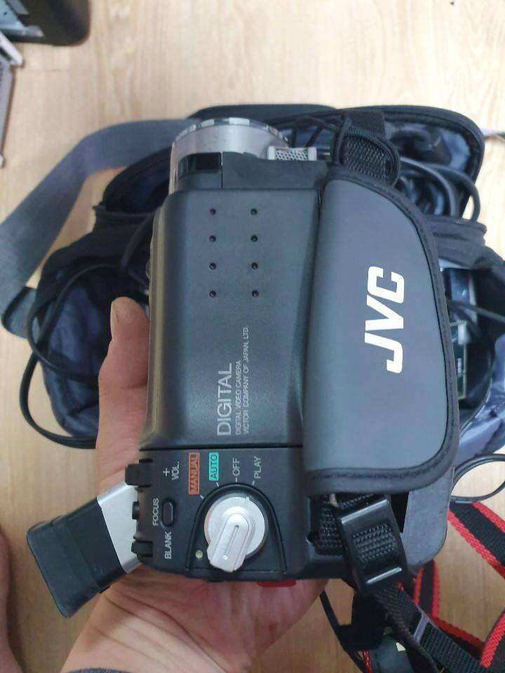 6mm jvc 비디오카메라 (중고장터 - 비낚시용품)