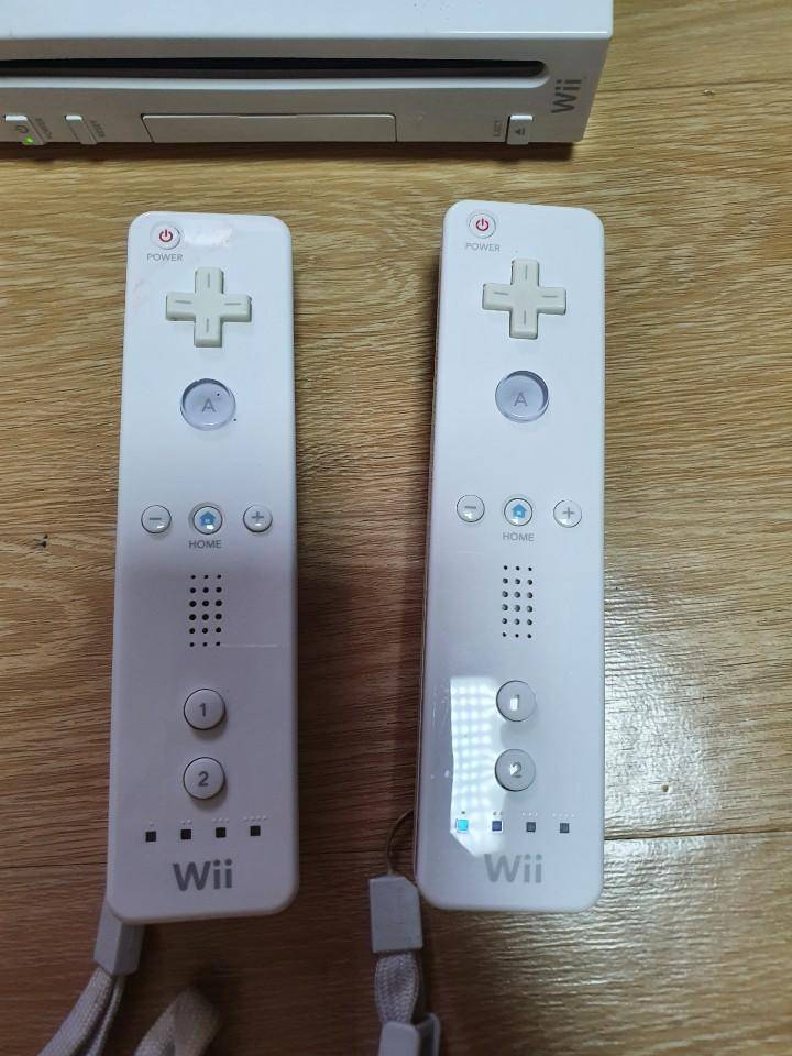 닌텐도 wii 2인세트 (중고장터 - 비낚시용품)