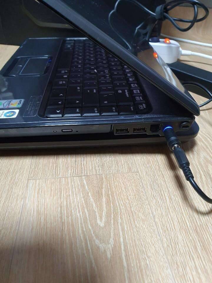amd 듀얼코어 컴팩 v3000 노트북 (중고장터 - 비낚시용품)