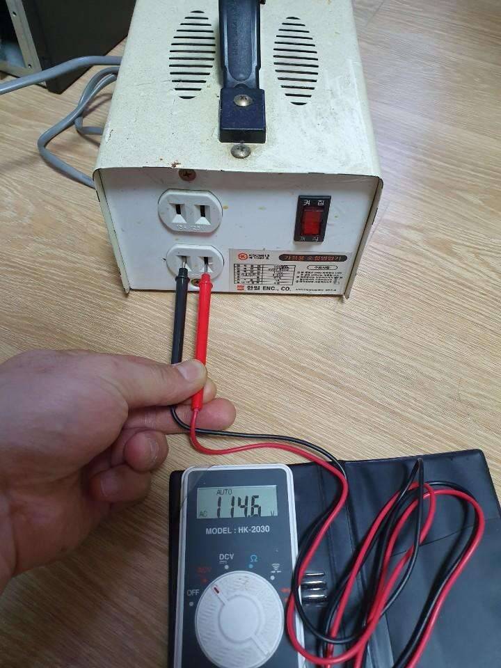 110V 다운트랜스 (중고장터 - 비낚시용품)