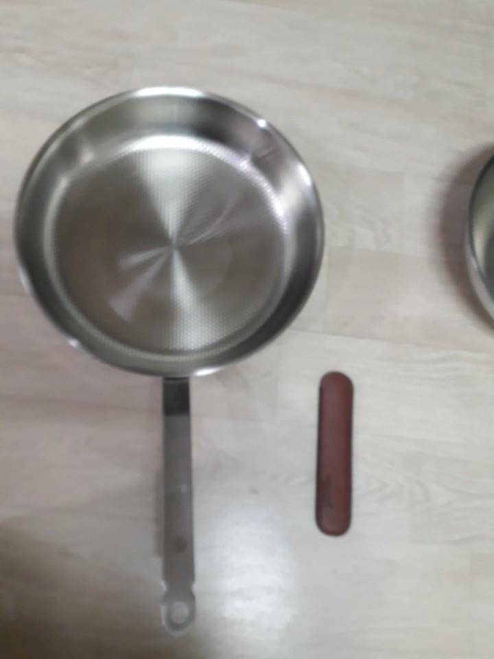스텐 후라이펜 세트 저렴히 팝니다 (중고장터 - 비낚시용품)