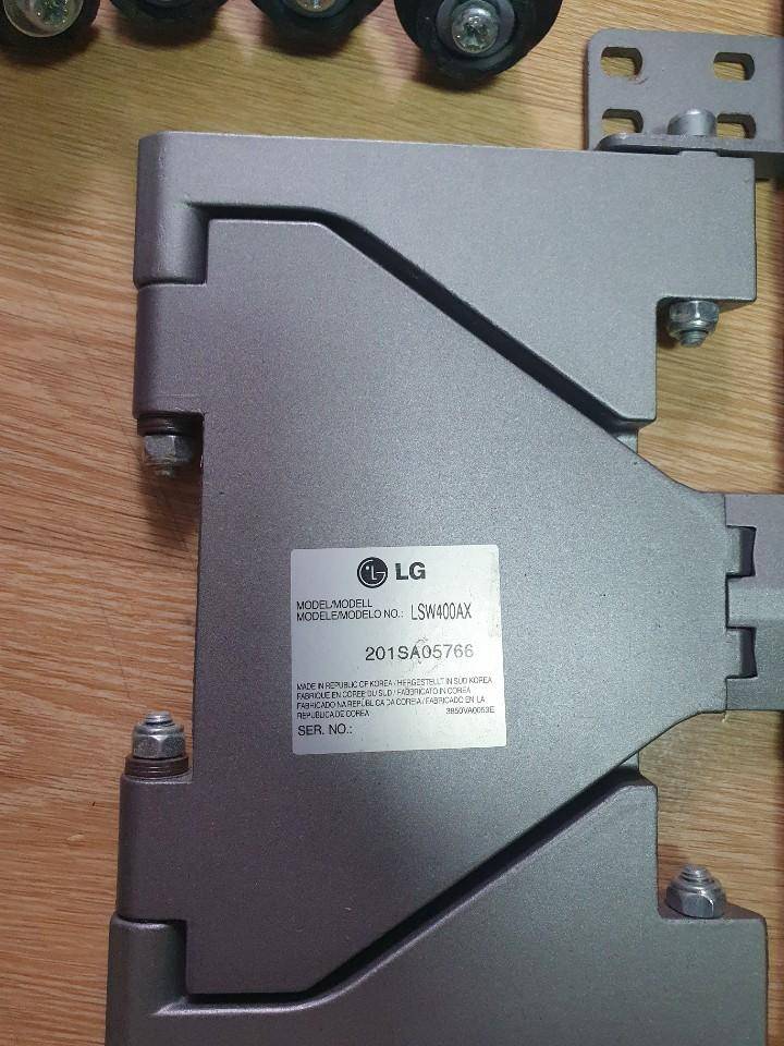LG 벽걸이 TV브라켓 (중고장터 - 비낚시용품)