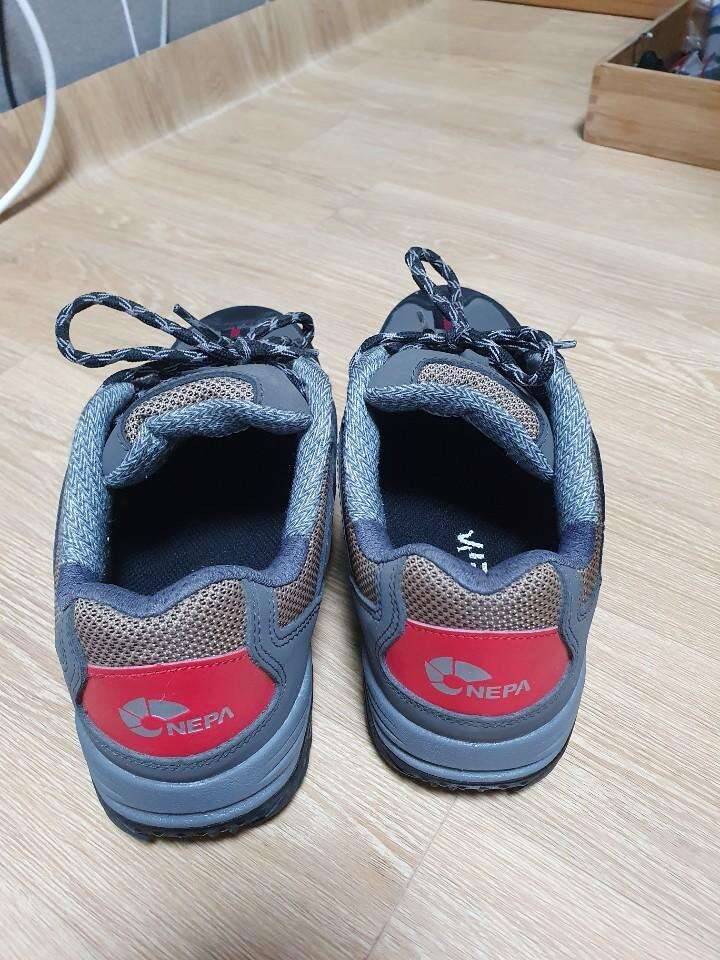 네파 260 안전화 (중고장터 - 비낚시용품)