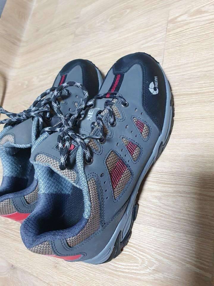 네파 260 안전화 (중고장터 - 비낚시용품)