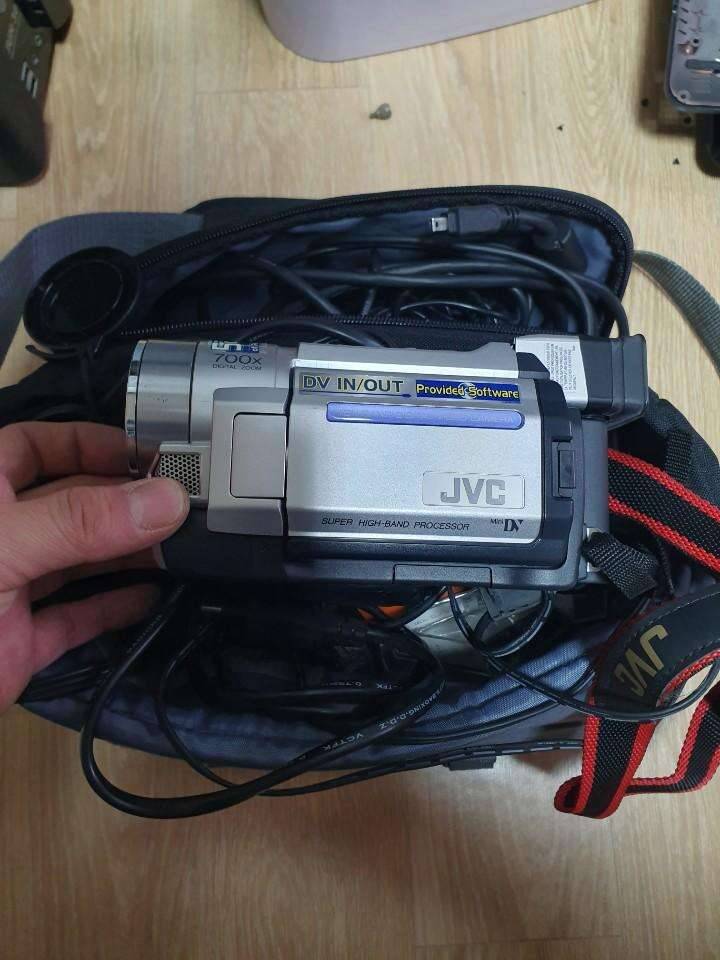 6mm jvc 비디오카메라 (중고장터 - 비낚시용품)