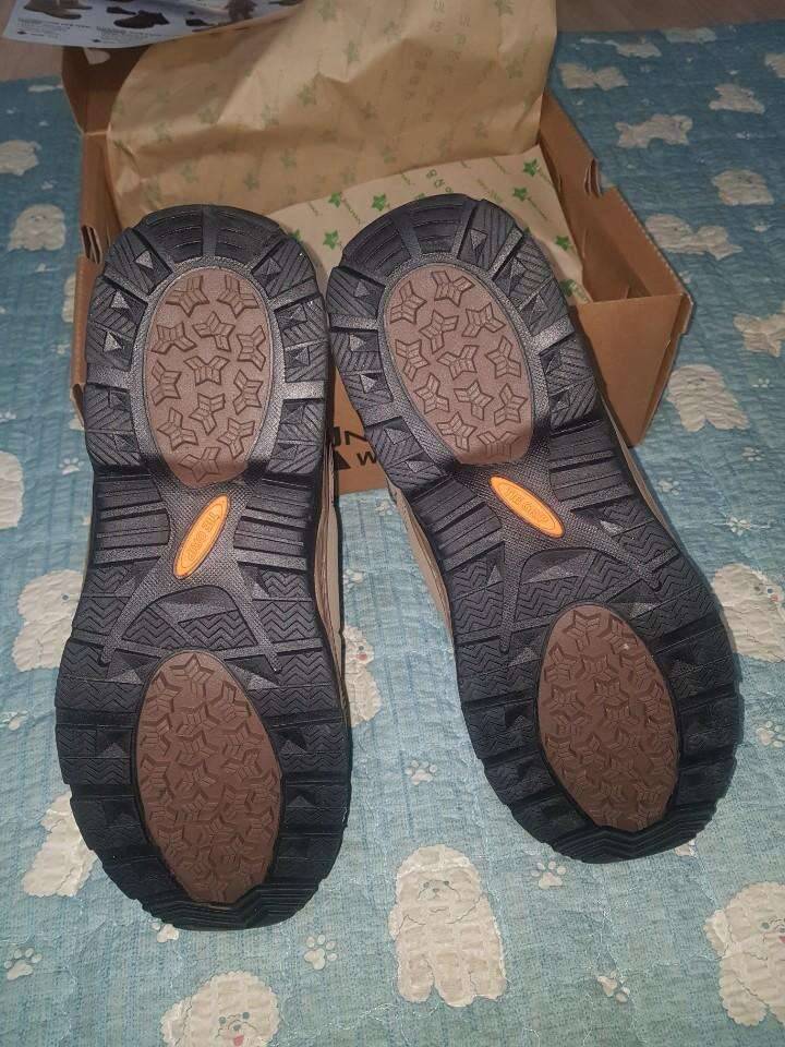 안전화 하나 팔아볼까해요신동품 (중고장터 - 비낚시용품)